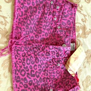True Religion mini leopard print pink skirt💋.
